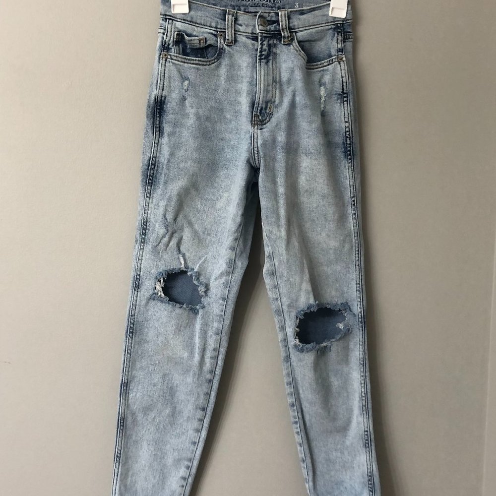 Arizona Ripped Light Washed Jeans